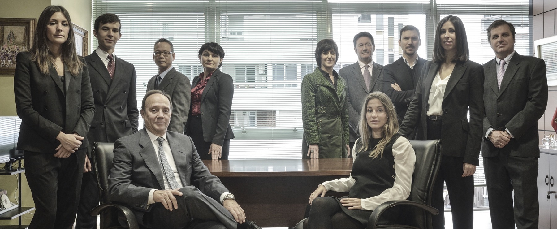 equipo del bufete Moya Angeler